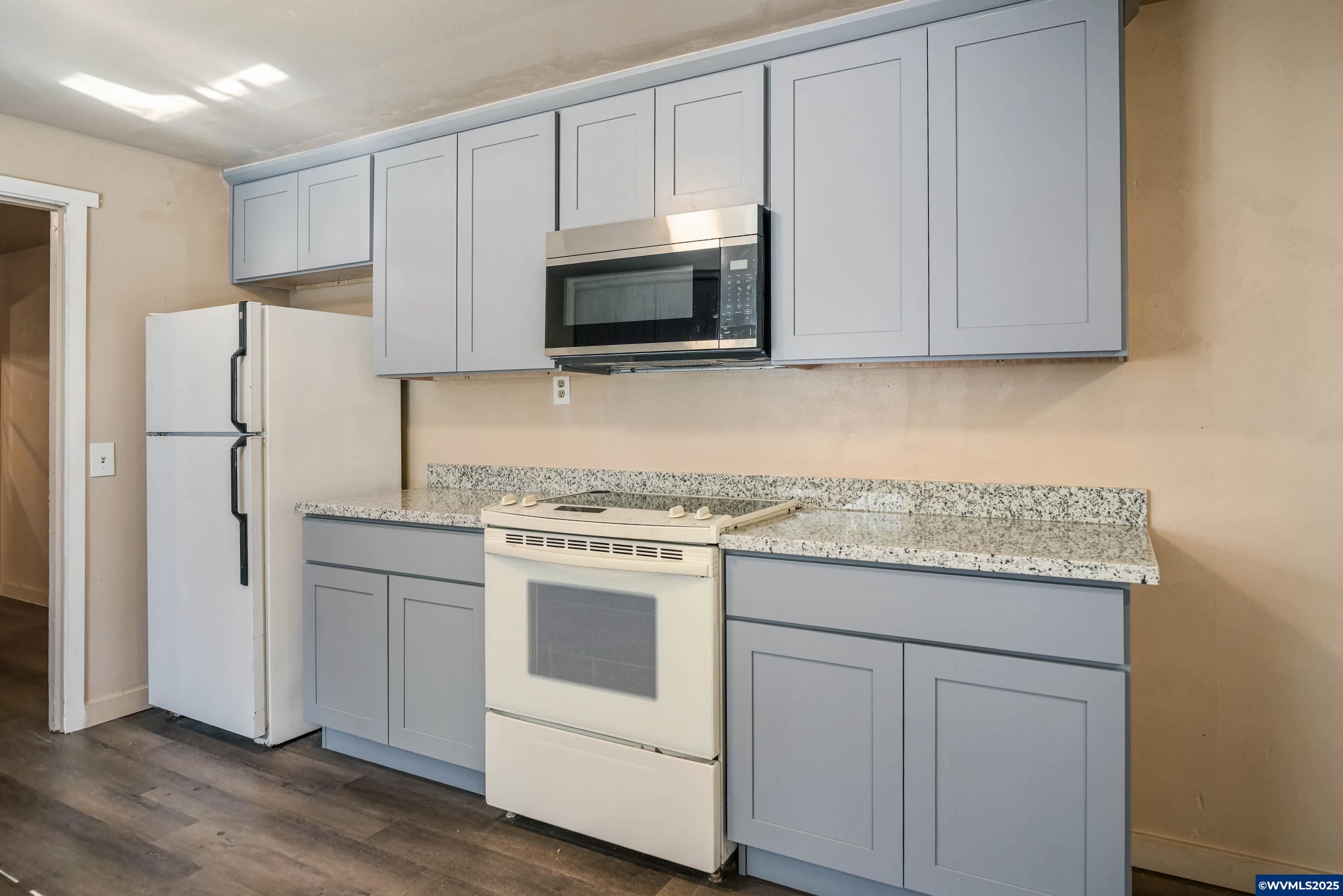 Salem, Oregon, 97301, United States, 5 Bedrooms Bedrooms, ,Residential,For Sale,1965590