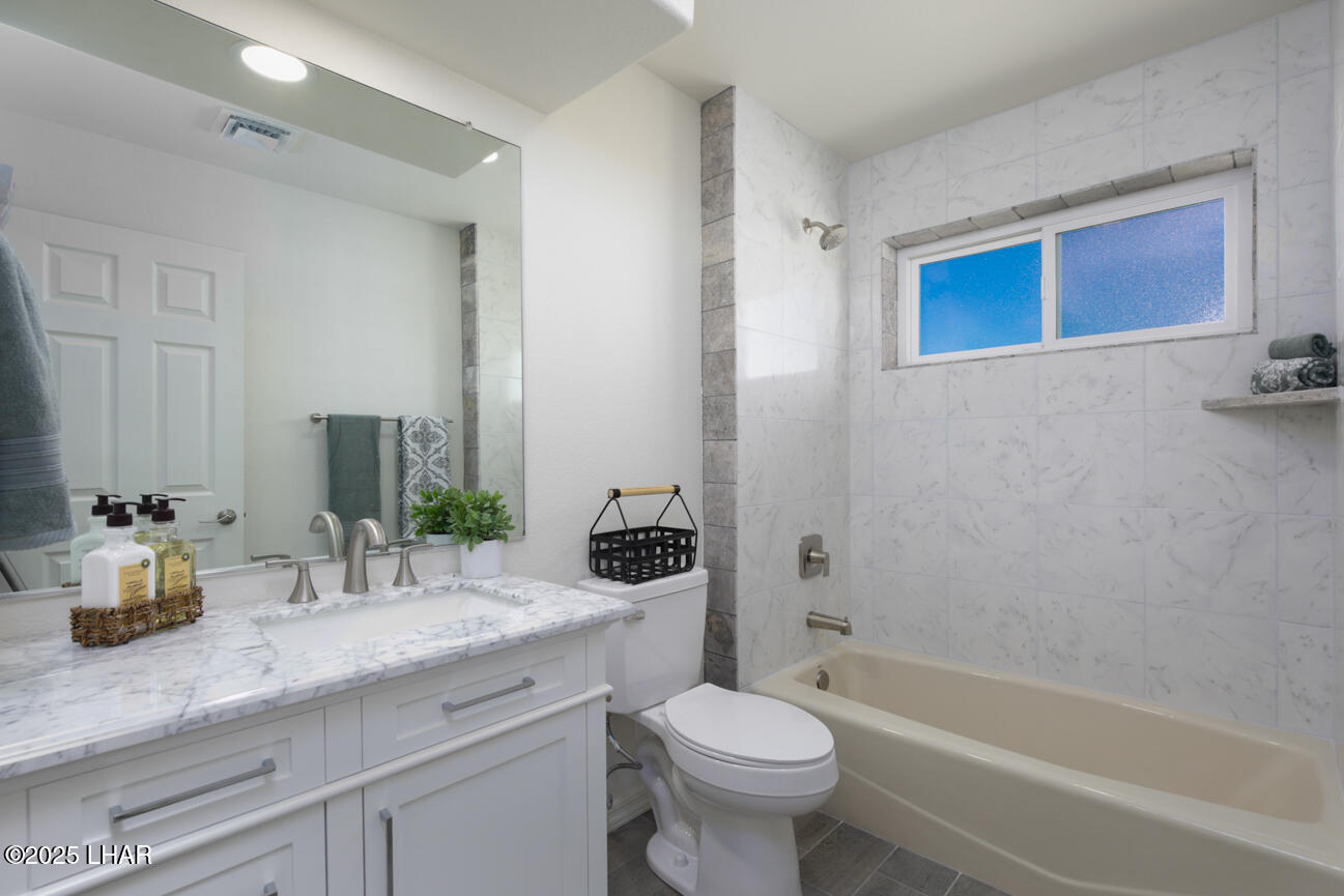 Lake Havasu City, Arizona, 86404, United States, 3 Bedrooms Bedrooms, ,1 BathroomBathrooms,Residential,For Sale,1987502