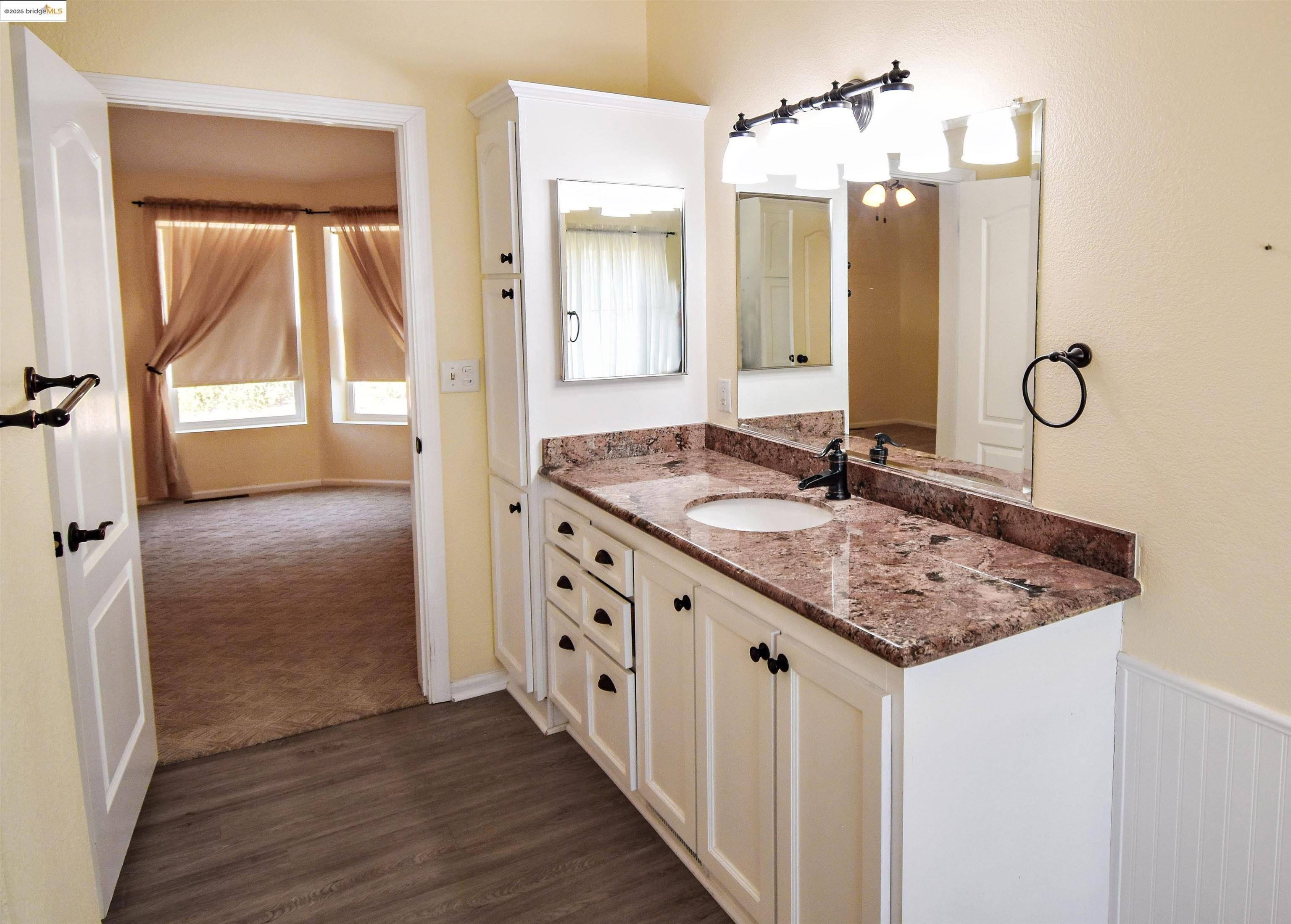 Columbia, California, 95310, United States, 3 Bedrooms Bedrooms, ,2 BathroomsBathrooms,Residential,For Sale,1941658