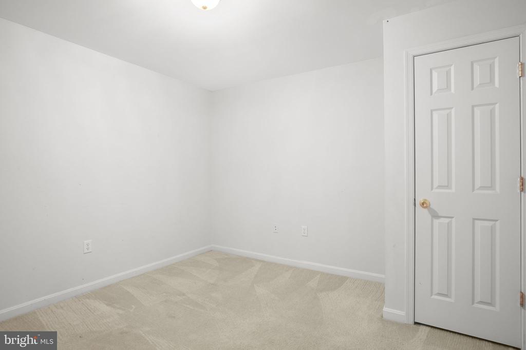 Fredericksburg, Virginia, 22405, United States, 4 Bedrooms Bedrooms, ,4 BathroomsBathrooms,Residential,For Sale,1993121