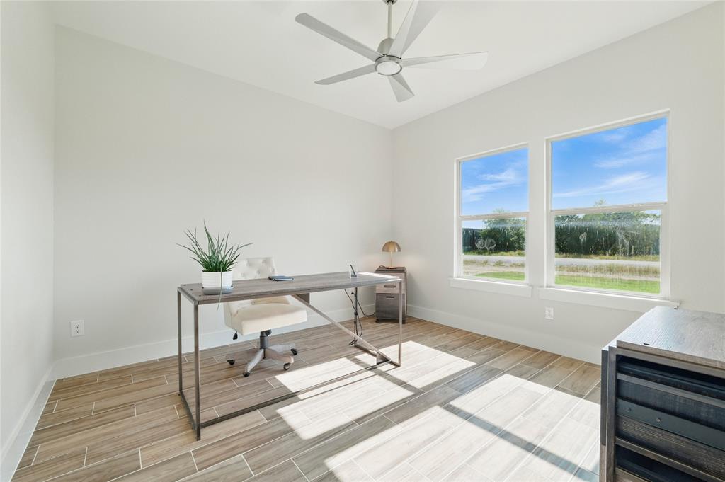 Weatherford, Texas, 76085, United States, 4 Bedrooms Bedrooms, ,3 BathroomsBathrooms,Residential,For Sale,1976315