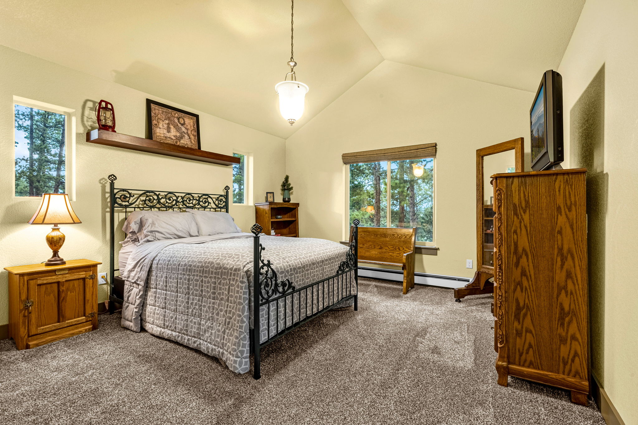 Guffey, Colorado, 80820, United States, 3 Bedrooms Bedrooms, ,2 BathroomsBathrooms,Residential,For Sale,1847309