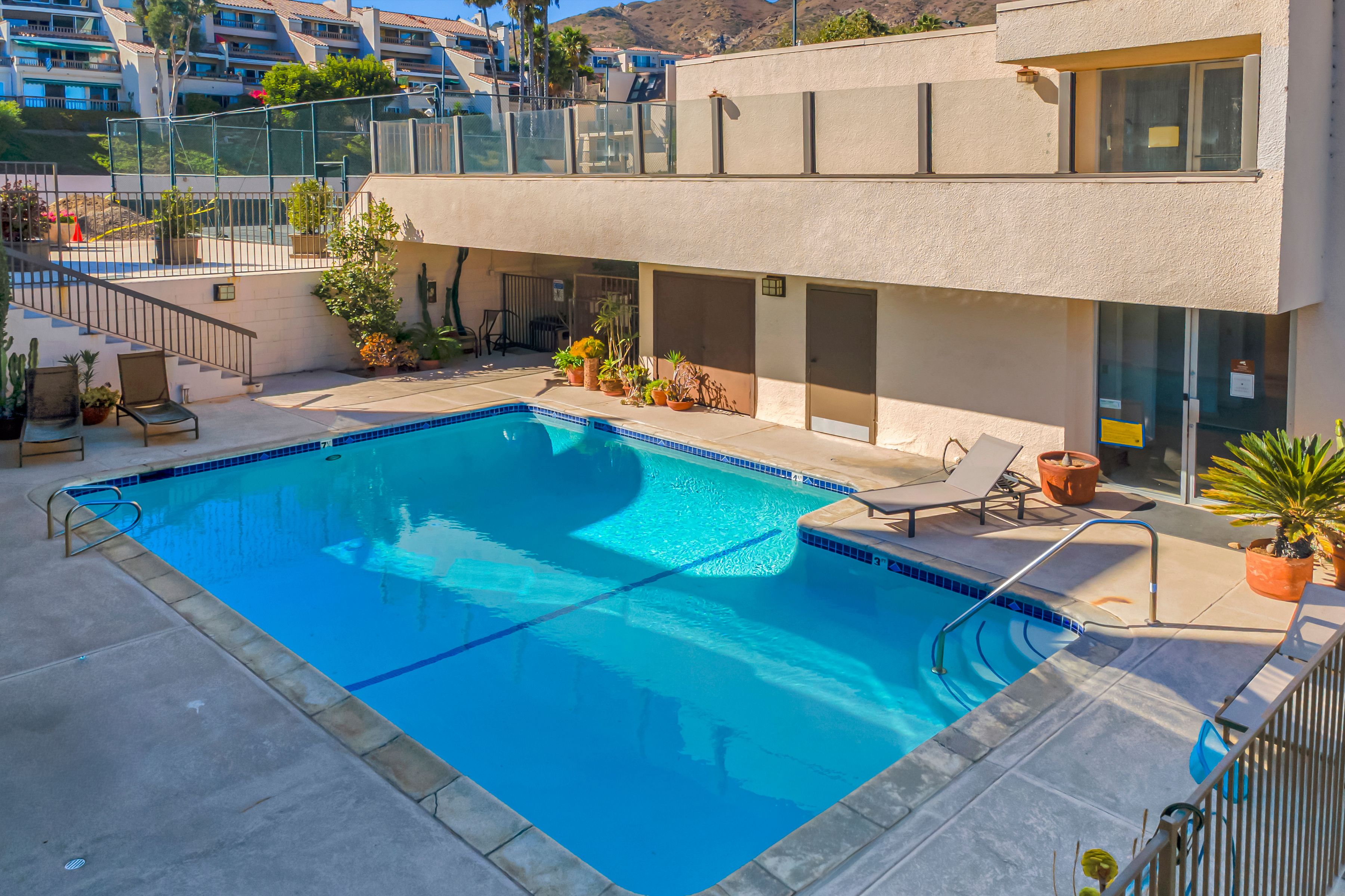  23901 Civic Center Way - 物件實景