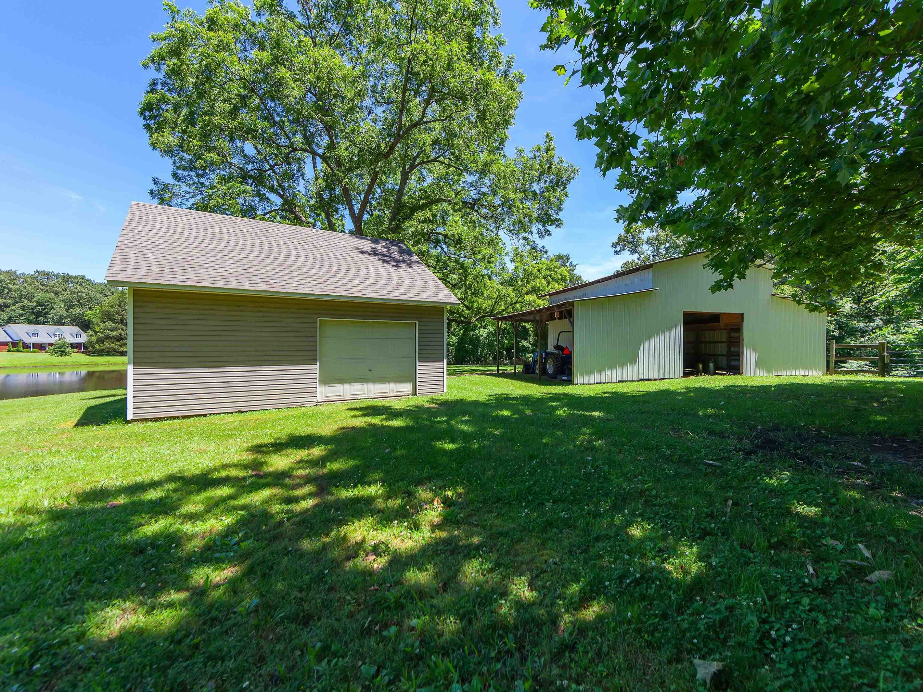 Medina, Tennessee, 38355, United States, 6 Bedrooms Bedrooms, ,4 BathroomsBathrooms,Residential,For Sale,1907793