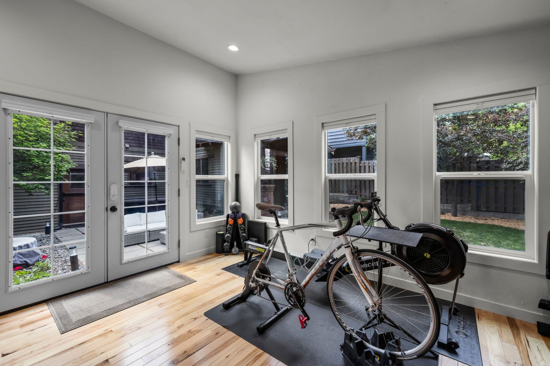  2216 NW 6th Street Bend, OR 97703 - 物件實景