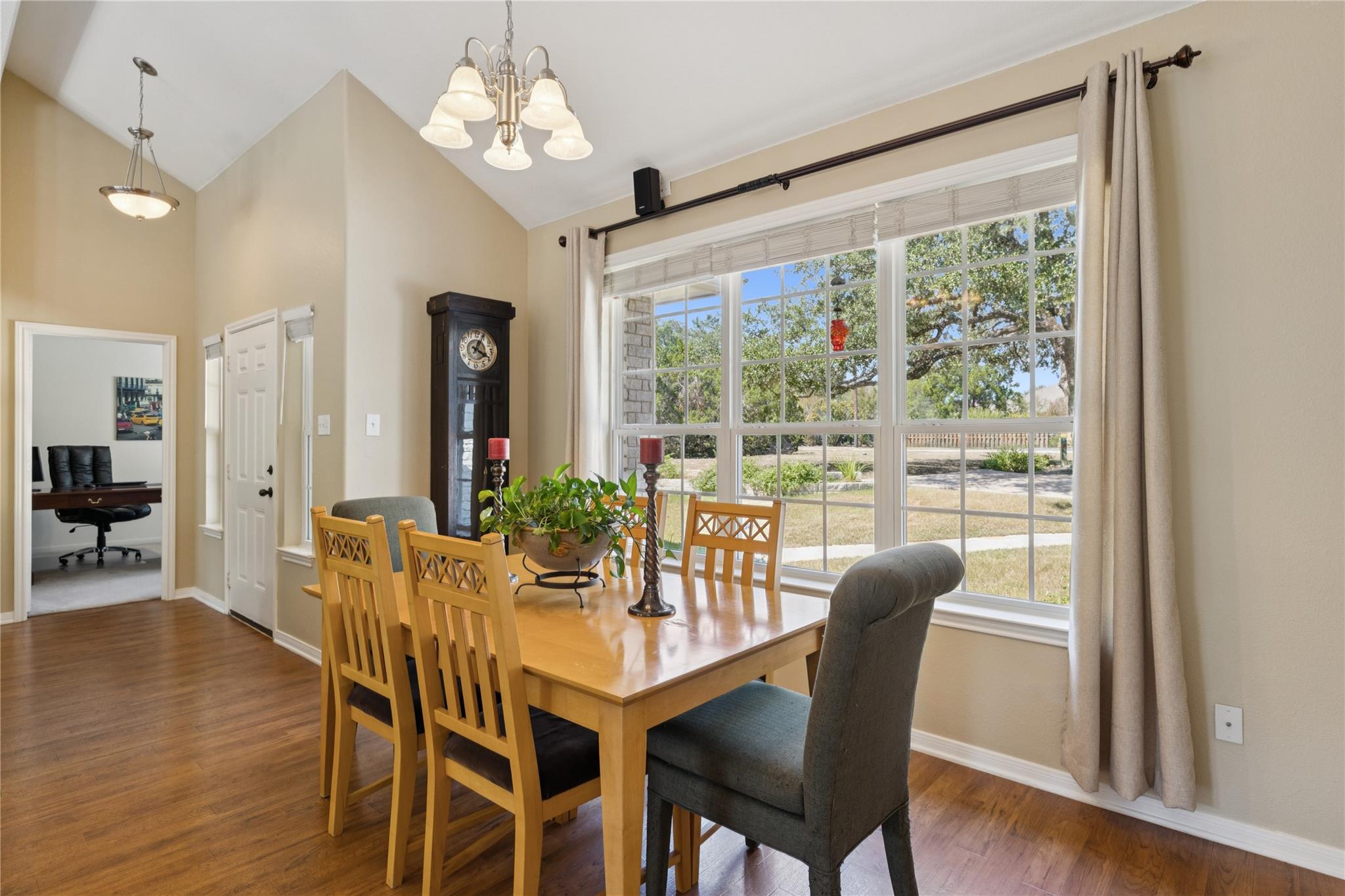 Austin, Texas, 78734, United States, 4 Bedrooms Bedrooms, ,2 BathroomsBathrooms,Residential,For Sale,1982359