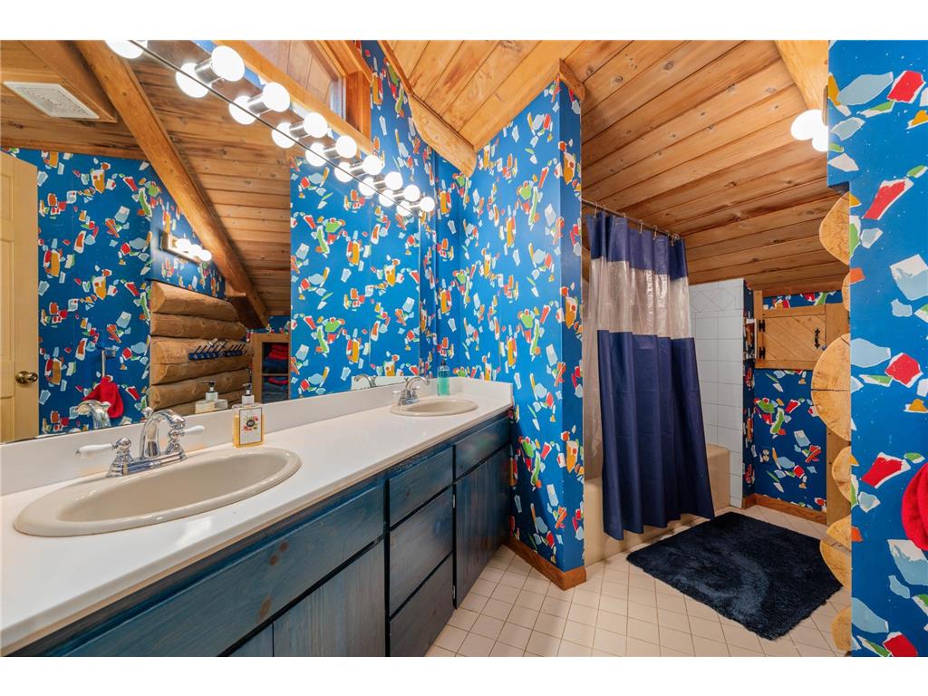 Grand Rapids, Minnesota, 55744, United States, 4 Bedrooms Bedrooms, ,1 BathroomBathrooms,Residential,For Sale,1792977