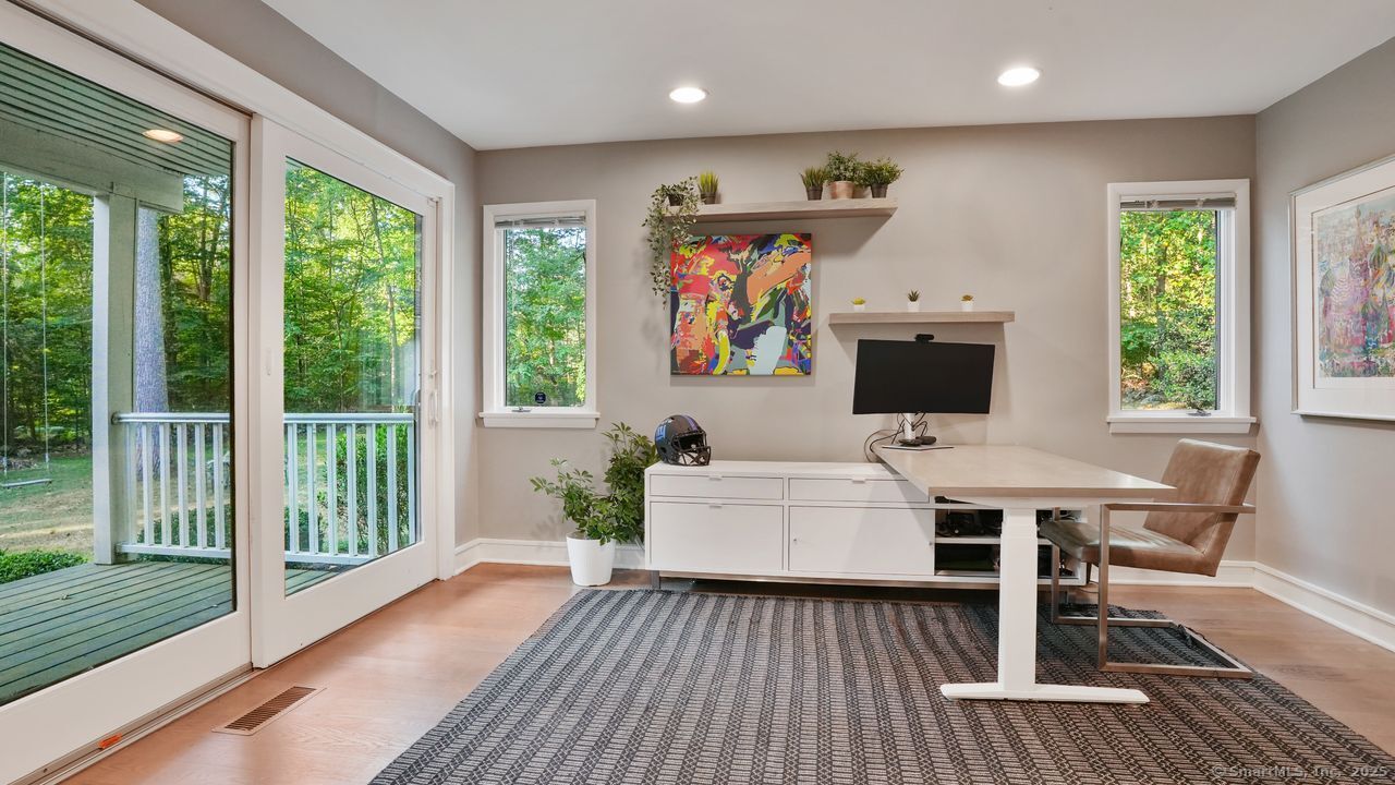 Westport, Connecticut, 06880, United States, 4 Bedrooms Bedrooms, ,4 BathroomsBathrooms,Residential,For Sale,1991642