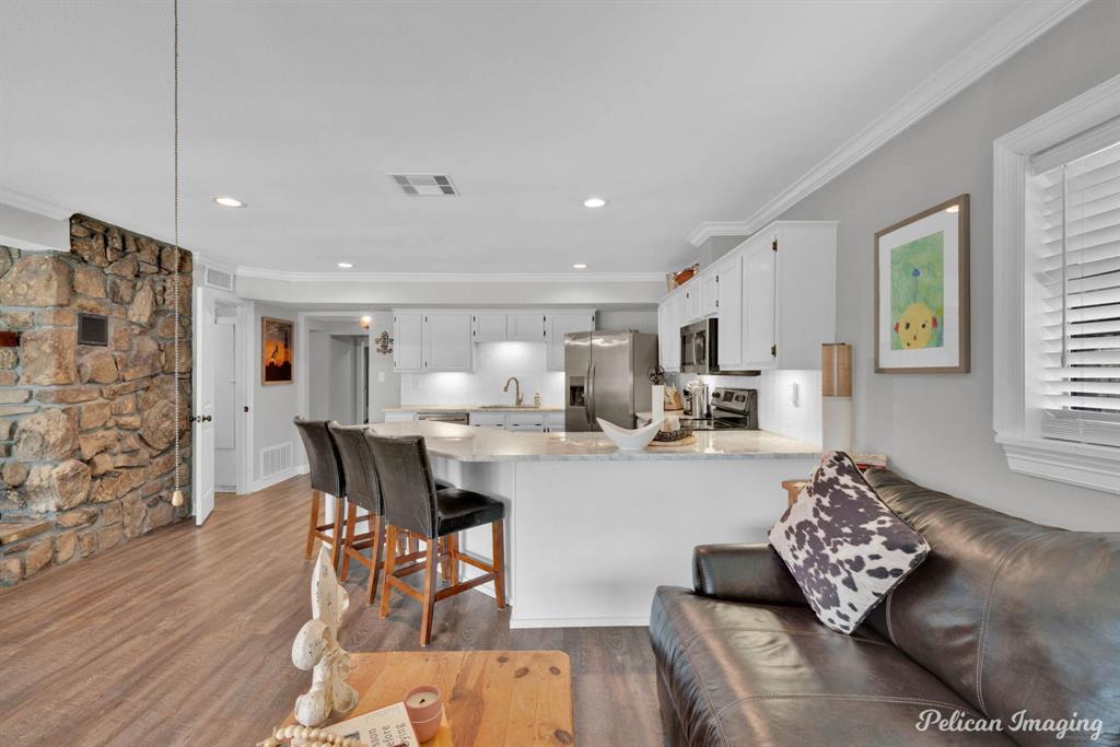 Shreveport, Louisiana, 71109, United States, 5 Bedrooms Bedrooms, ,5 BathroomsBathrooms,Residential,For Sale,1895361