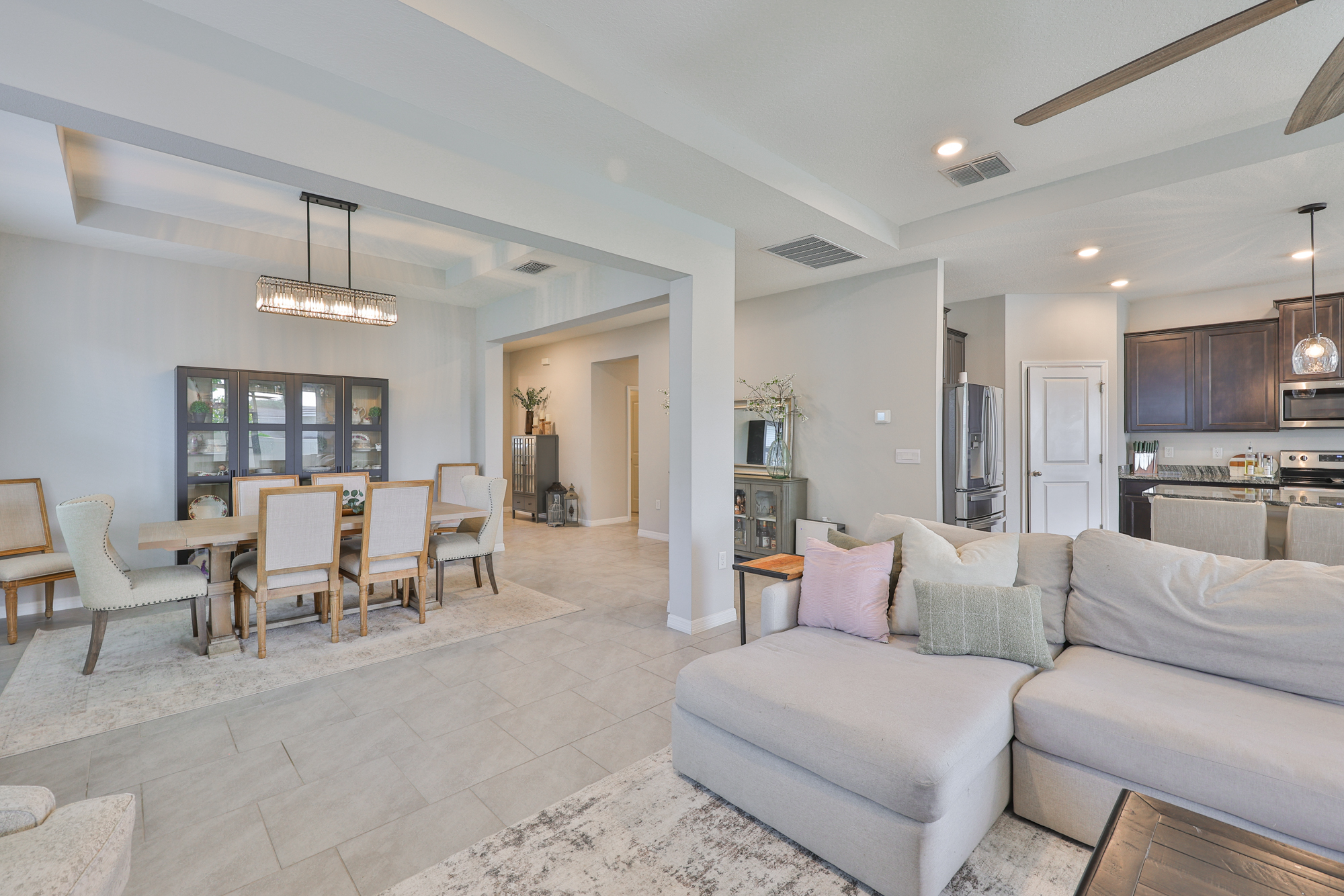 Riverview, Florida, 33579, United States, 4 Bedrooms Bedrooms, ,3 BathroomsBathrooms,Residential,For Sale,1861328