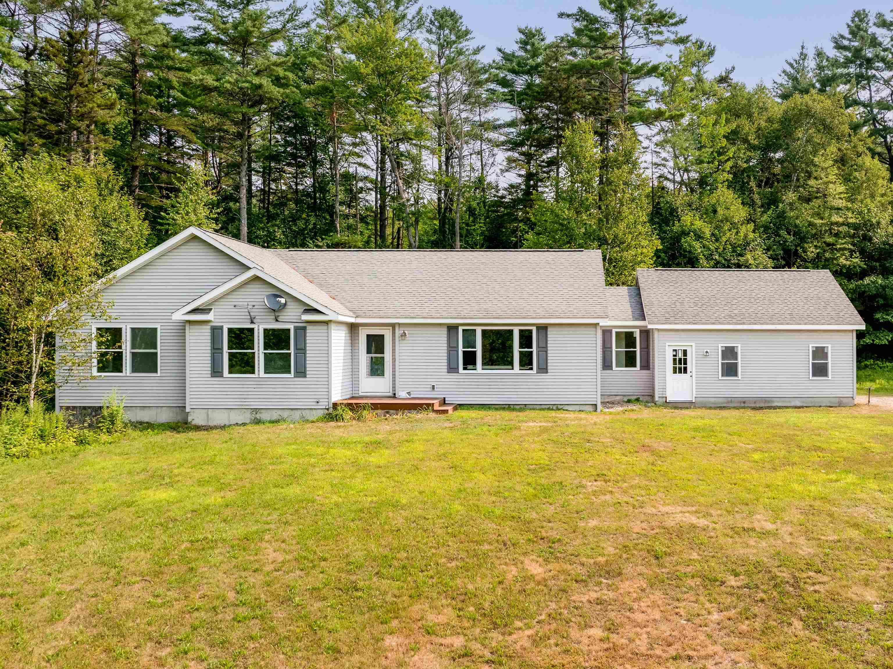 Sunapee, New Hampshire, 03782, United States, 2 Bedrooms Bedrooms, ,3 BathroomsBathrooms,Residential,For Sale,1932785