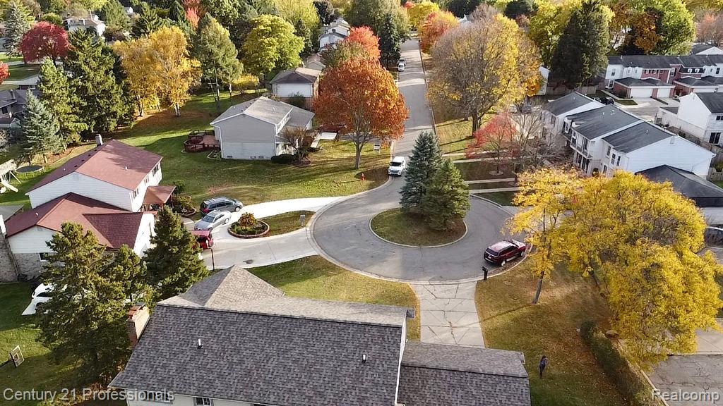 RochesterHills, Michigan, 48309, United States, 4 Bedrooms Bedrooms, ,3 BathroomsBathrooms,Residential,For Sale,1976232