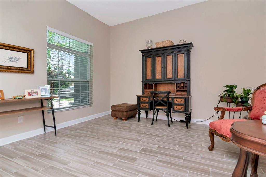 Bradenton, Florida, 34212, United States, 4 Bedrooms Bedrooms, ,4 BathroomsBathrooms,Residential,For Sale,1908693