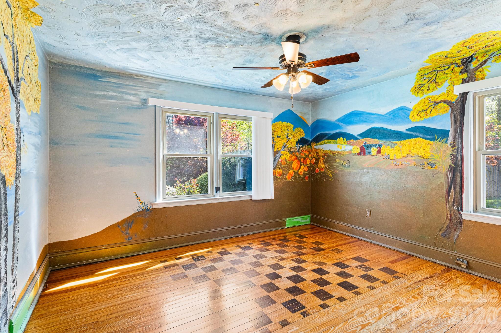 Black Mountain, North Carolina, 28711, United States, 3 Bedrooms Bedrooms, ,3 BathroomsBathrooms,Residential,For Sale,2037381