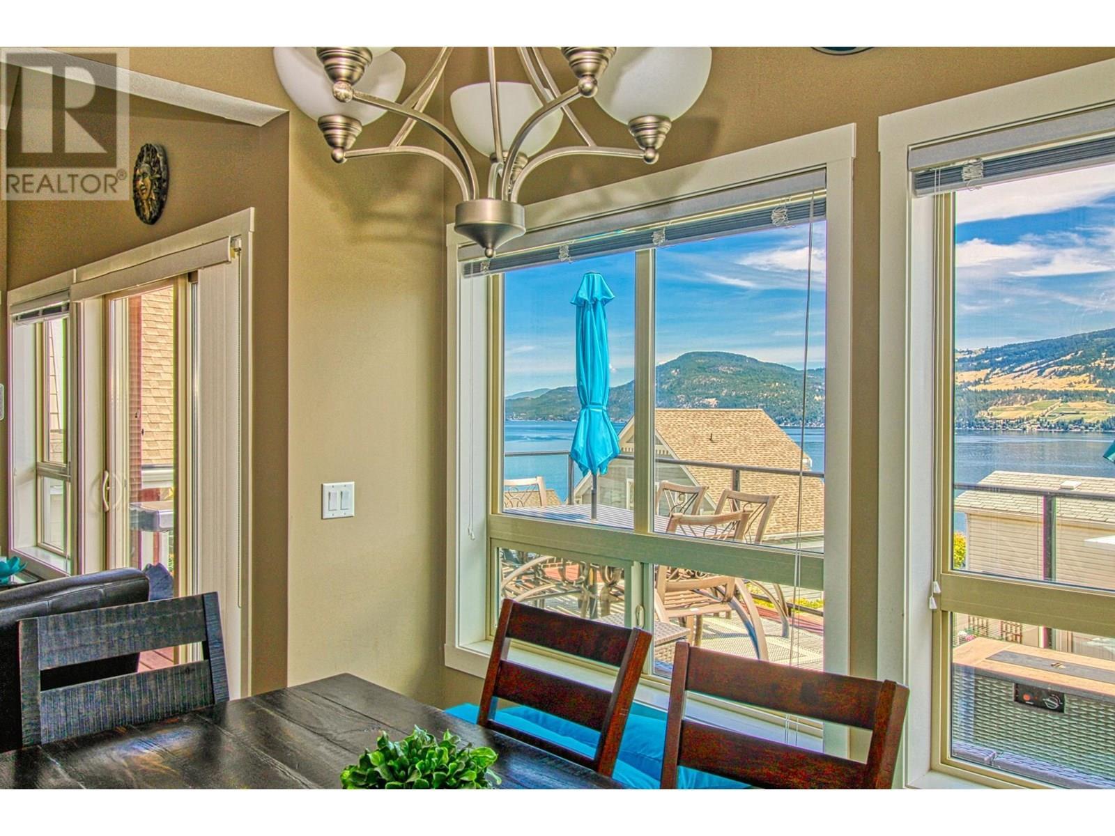 KELOWNA, British Columbia, V1Z 3R8, CA, 3 Bedrooms Bedrooms, ,2 BathroomsBathrooms,Residential,For Sale,1892697