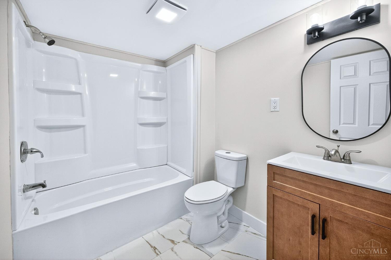 Sycamore Twp, Ohio, 45241, United States, 4 Bedrooms Bedrooms, ,4 BathroomsBathrooms,Residential,For Sale,1982774