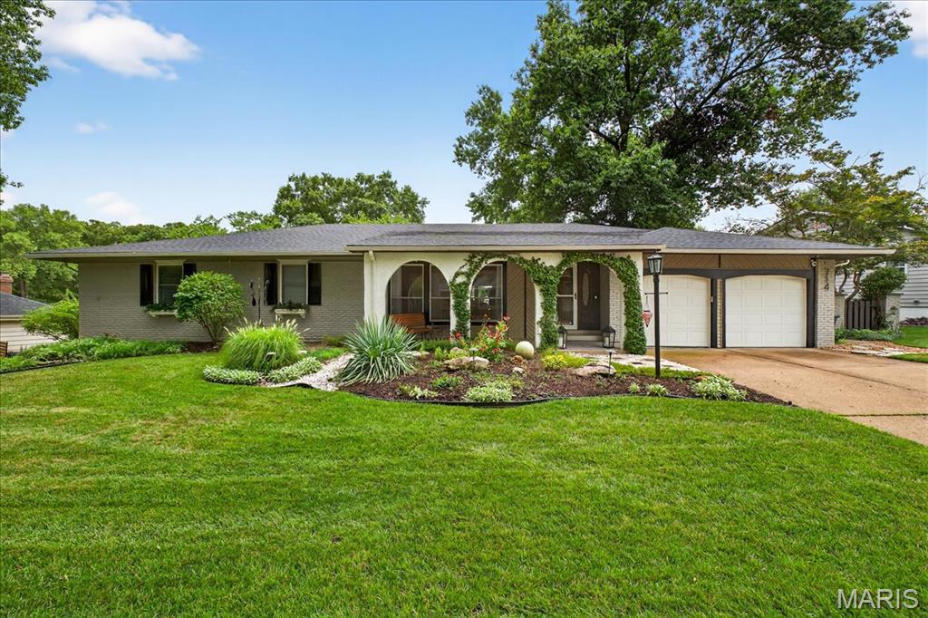 Manchester, Missouri, 63021, United States, 4 Bedrooms Bedrooms, ,4 BathroomsBathrooms,Residential,For Sale,1932295