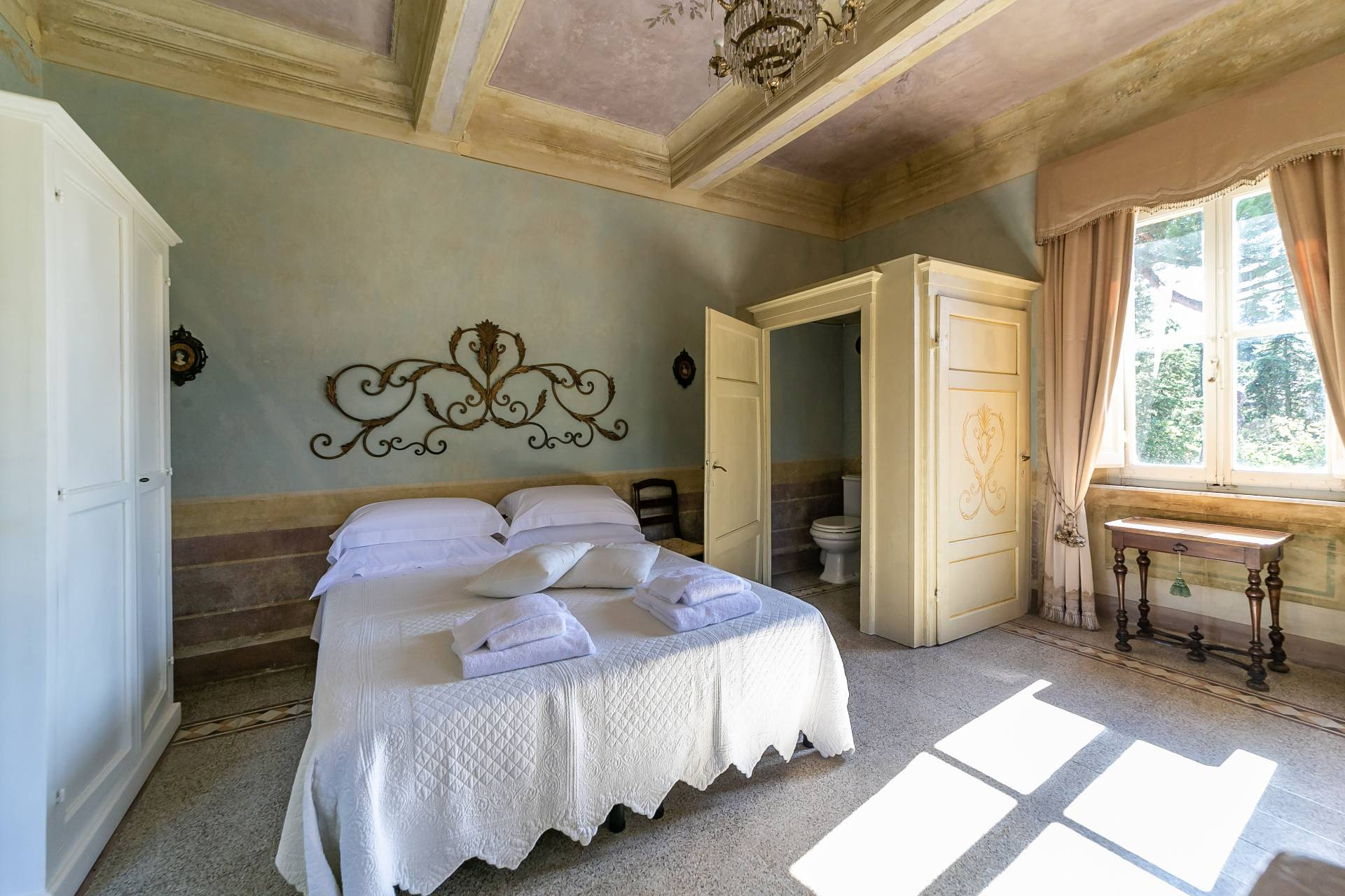 Via di Villa Bianca, Montepulciano, Siena, 53045, IT, 10 Bedrooms Bedrooms, ,10 BathroomsBathrooms,Residential,For Sale,Via di Villa Bianca,1311375