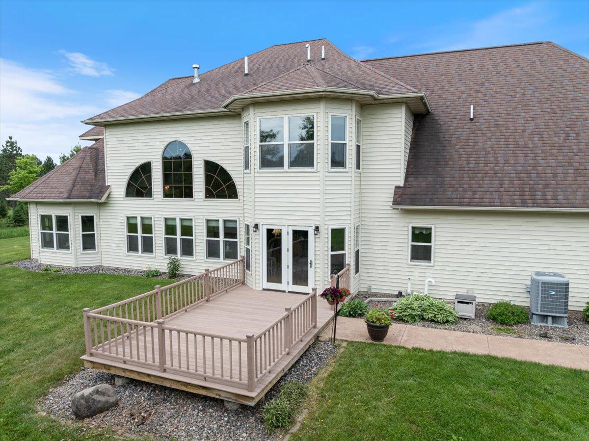 Medford, Wisconsin, 54451, United States, 4 Bedrooms Bedrooms, ,5 BathroomsBathrooms,Residential,For Sale,1881701