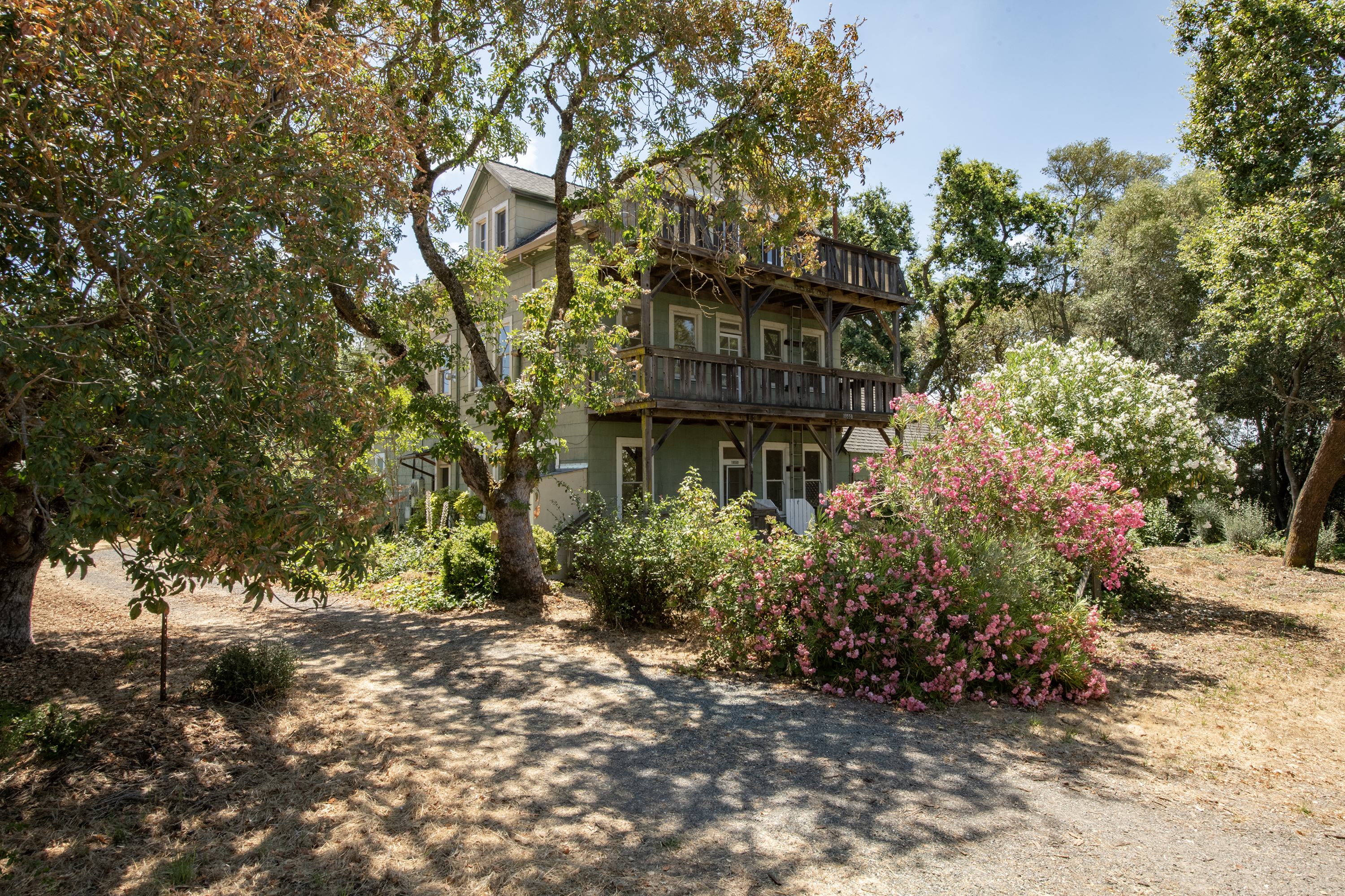  19550 8th St East - 物件實景