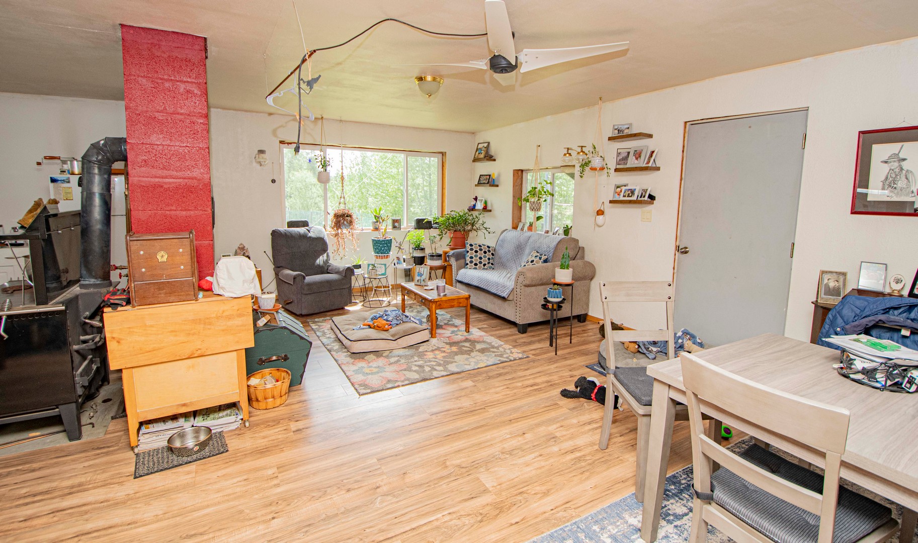 Naples, Idaho, 83847, United States, 2 Bedrooms Bedrooms, ,1 BathroomBathrooms,Residential,For Sale,1979957