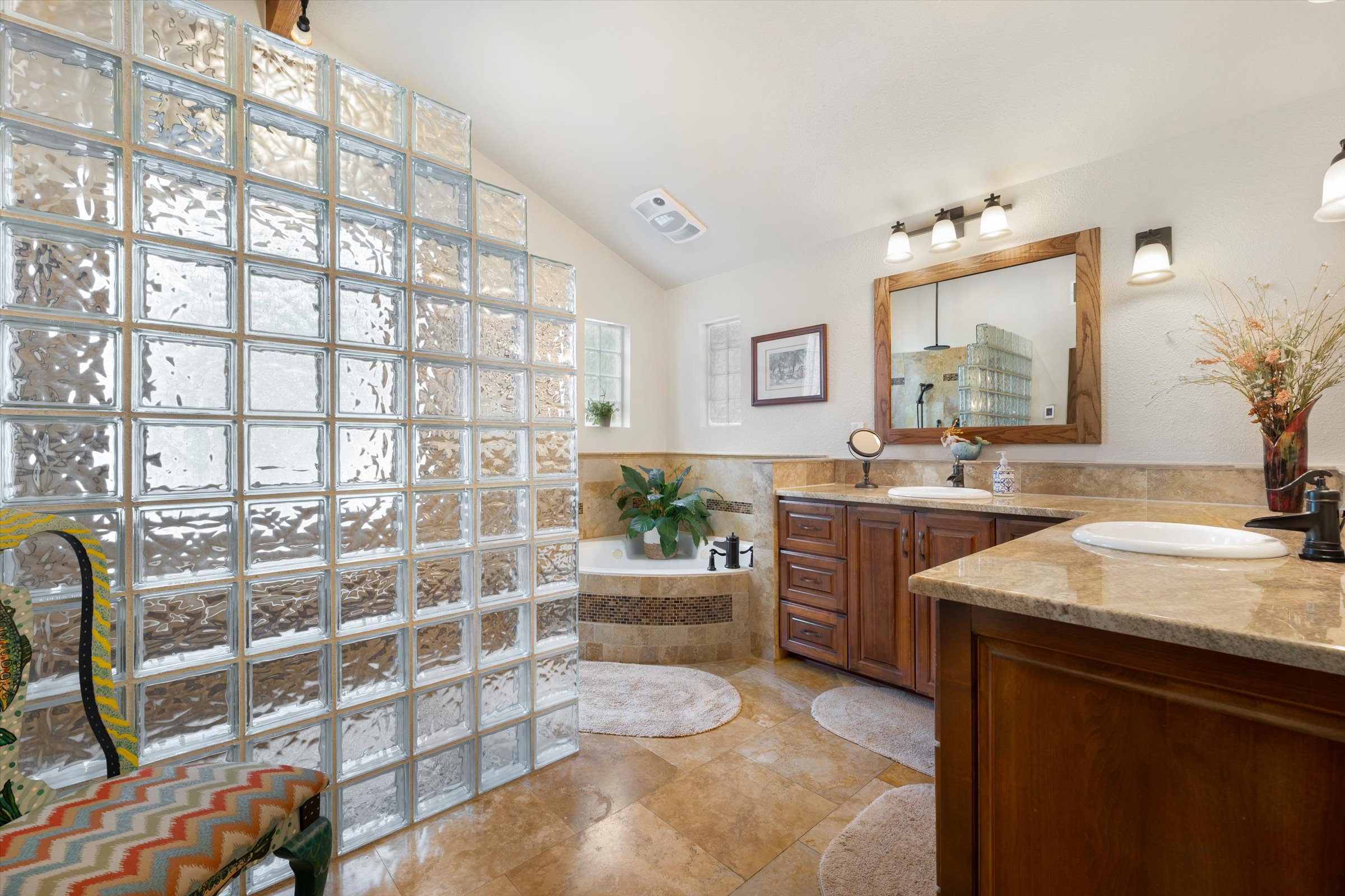  Rare Combination Of True Lake Living and Convenient Access to Austin - 物件實景
