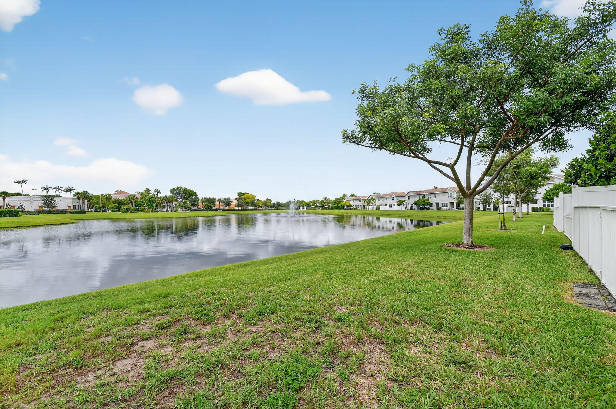 Lake Worth, Florida, 33467, United States, 4 Bedrooms Bedrooms, ,3 BathroomsBathrooms,Residential,For Sale,1819485