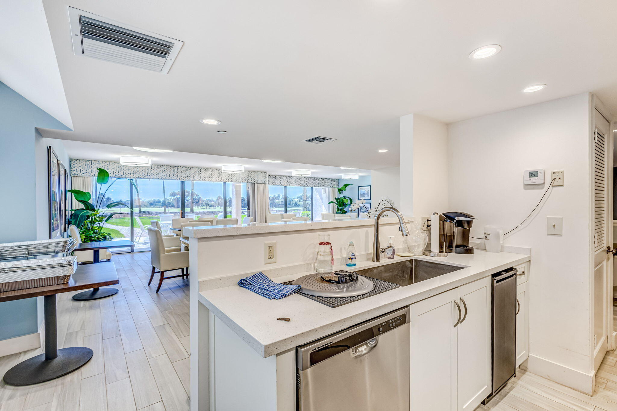 North Palm Beach, Florida, 33408, United States, 2 Bedrooms Bedrooms, ,2 BathroomsBathrooms,Residential,For Sale,1940741