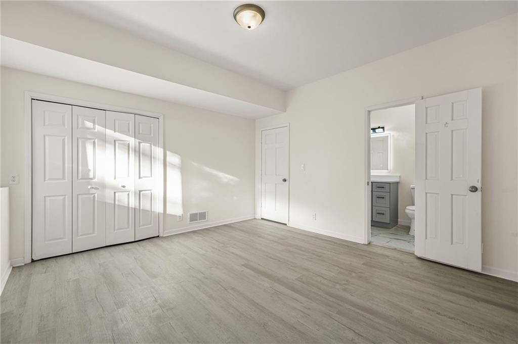 Snellville, Georgia, 30039, United States, 5 Bedrooms Bedrooms, ,4 BathroomsBathrooms,Residential,For Sale,1993862