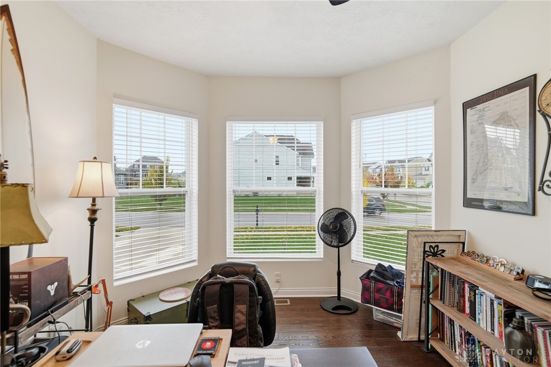 Beavercreek Twp, Ohio, 45385, United States, 3 Bedrooms Bedrooms, ,4 BathroomsBathrooms,Residential,For Sale,1991146