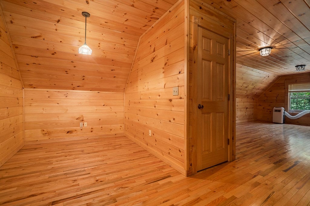 Blairsville, Georgia, 30512, United States, 4 Bedrooms Bedrooms, ,3 BathroomsBathrooms,Residential,For Sale,1858938