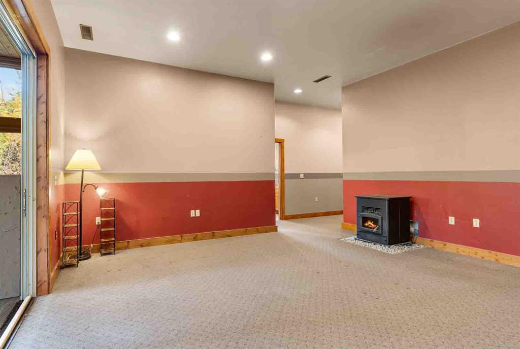 Bigfork, Montana, 59911, United States, 3 Bedrooms Bedrooms, ,2 BathroomsBathrooms,Residential,For Sale,1977128