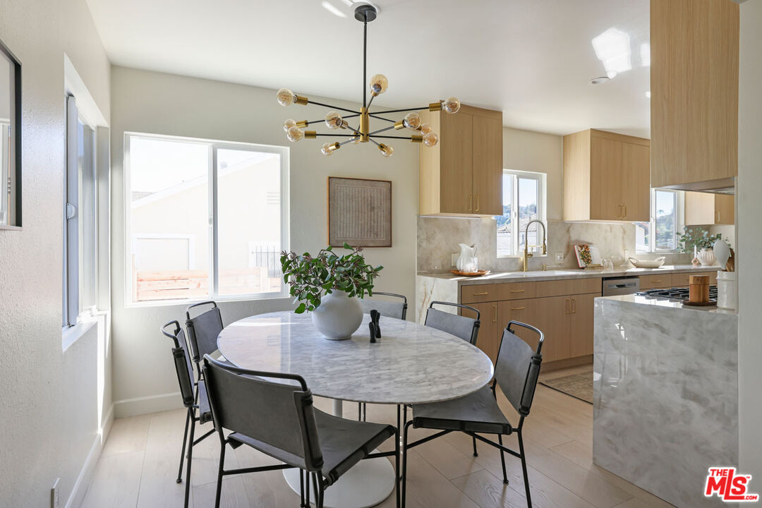 Los Angeles, California, 90065, United States, 4 Bedrooms Bedrooms, ,5 BathroomsBathrooms,Residential,For Sale,2002070