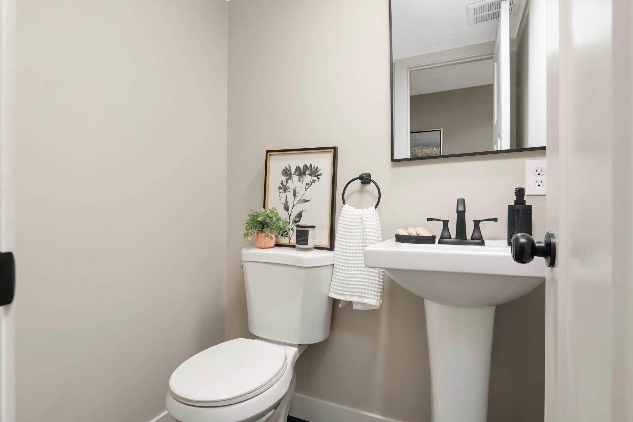 Plymouth, Minnesota, 55447, United States, 3 Bedrooms Bedrooms, ,3 BathroomsBathrooms,Residential,For Sale,1903758