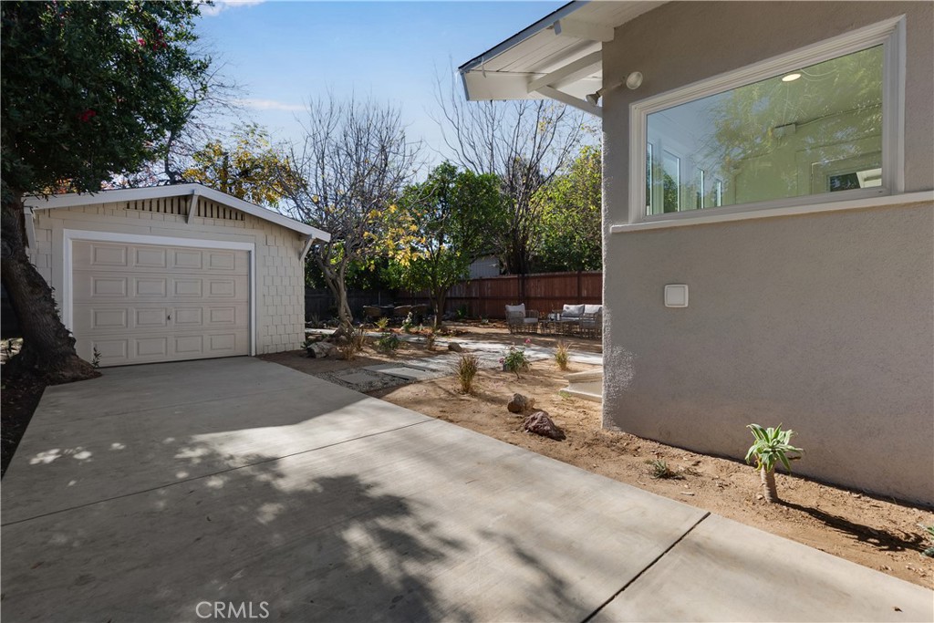 Pasadena, California, 91104, United States, 3 Bedrooms Bedrooms, ,1 BathroomBathrooms,Residential,For Sale,2005732