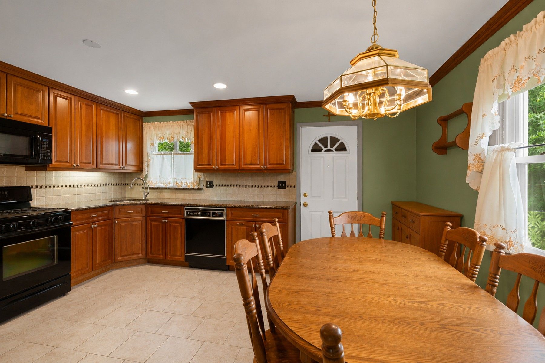  262 Linden Place, New Milford, NJ 07646 - 物件實景