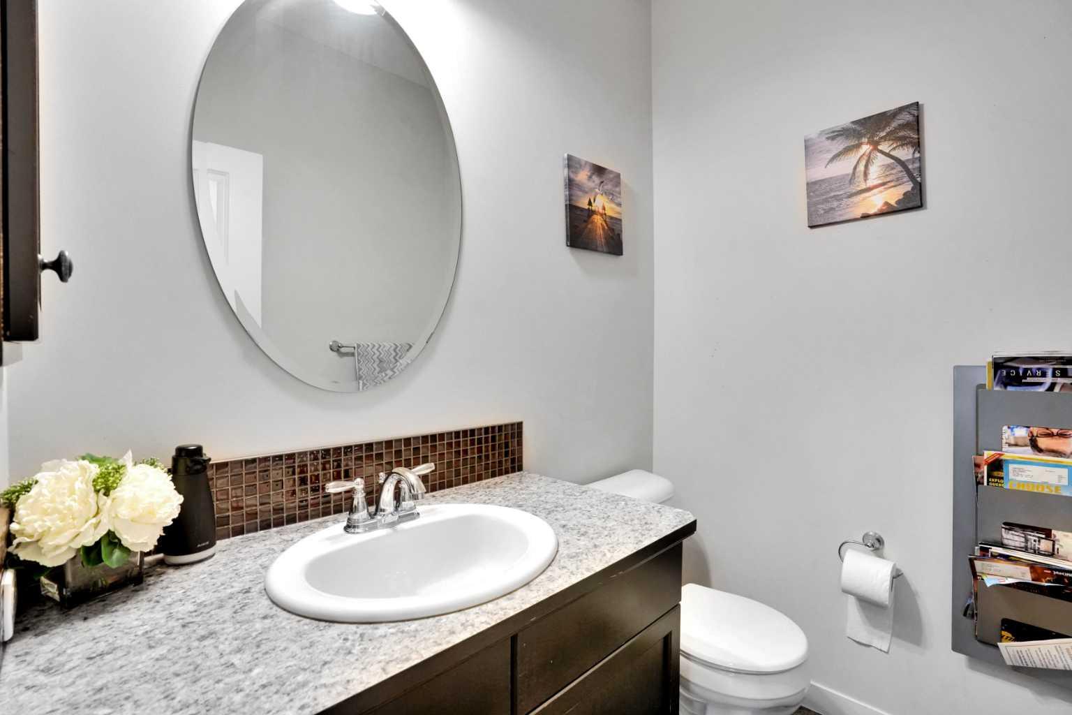 CALGARY, Alberta, T2X 0J7, CA, 3 Bedrooms Bedrooms, ,3 BathroomsBathrooms,Residential,For Sale,1906962