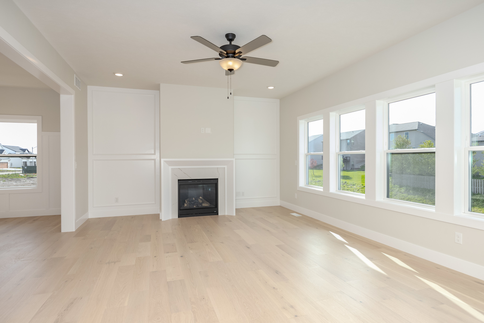 Bloomington, Illinois, 61705, United States, 4 Bedrooms Bedrooms, ,4 BathroomsBathrooms,Residential,For Sale,1957055