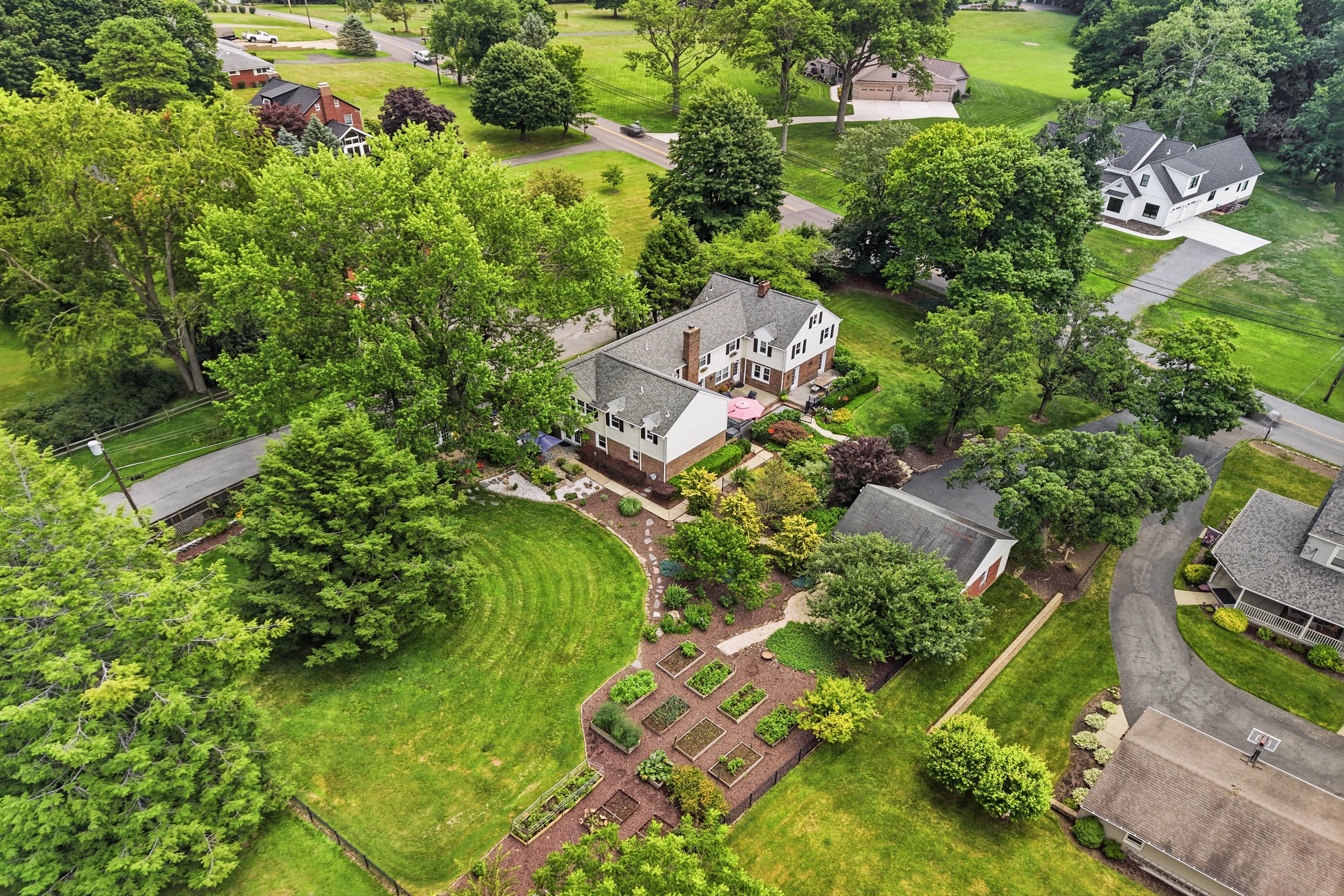  836 Old Thorn Run Road, Moon Township, PA 15108 - 物件實景