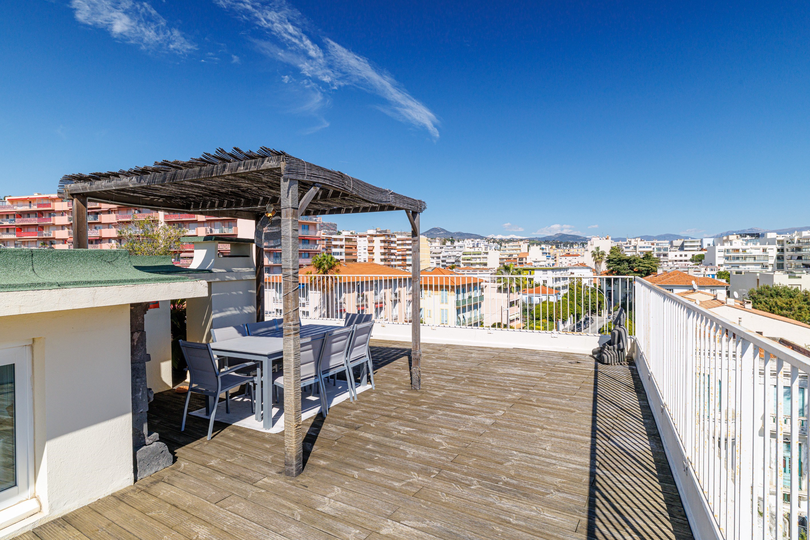 Co-exclusive listing - Promenade des Anglais: 107 m² duplex with sea-view rooft… - 物件實景