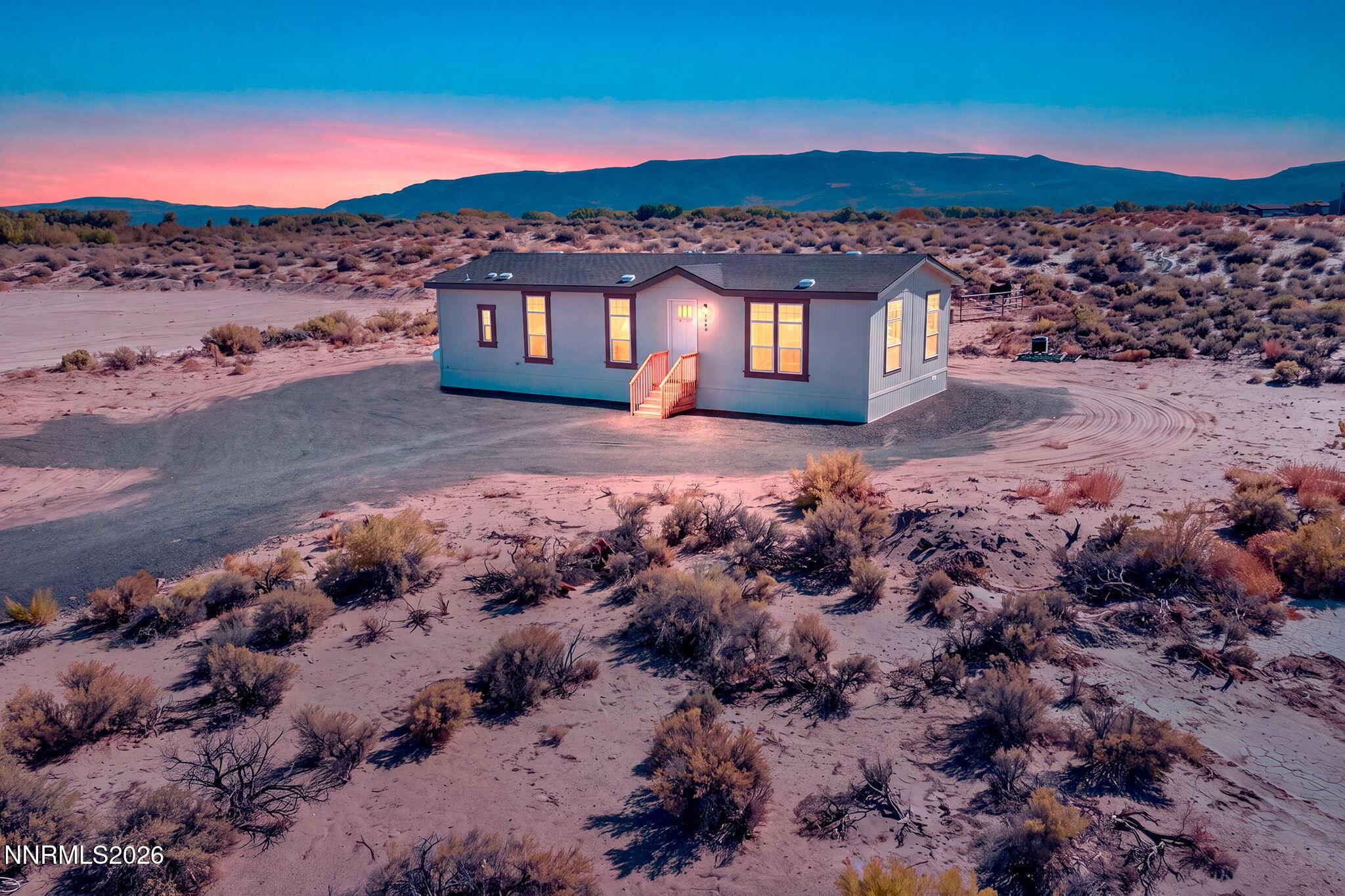 10th St, Silver Springs, NV 89429
