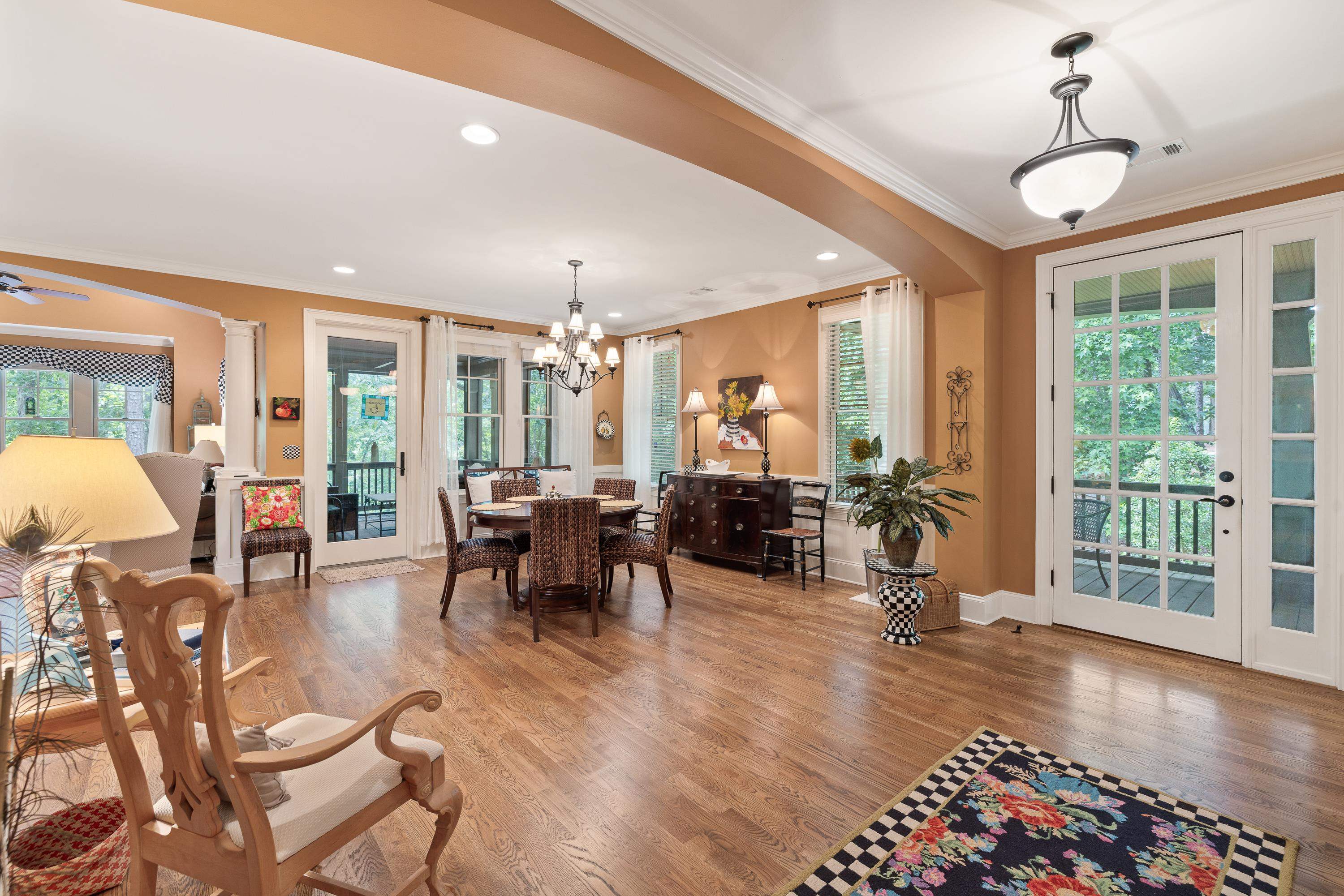 Greensboro, Georgia, 30642, United States, 3 Bedrooms Bedrooms, ,4 BathroomsBathrooms,Residential,For Sale,1829509
