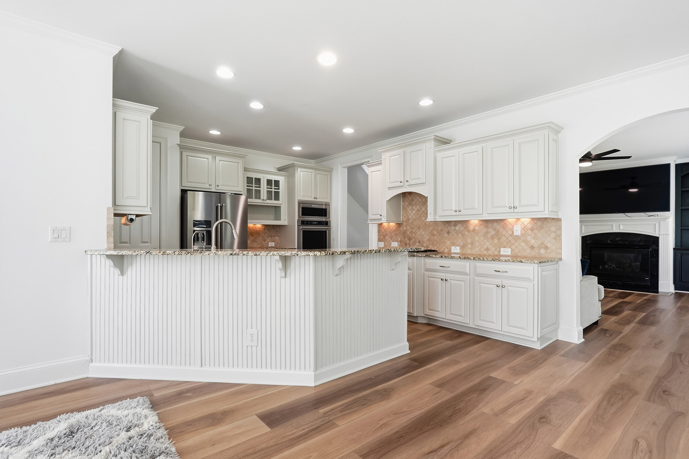  Beautifully Appointed Home in Sought-After Woodmont - 物件實景