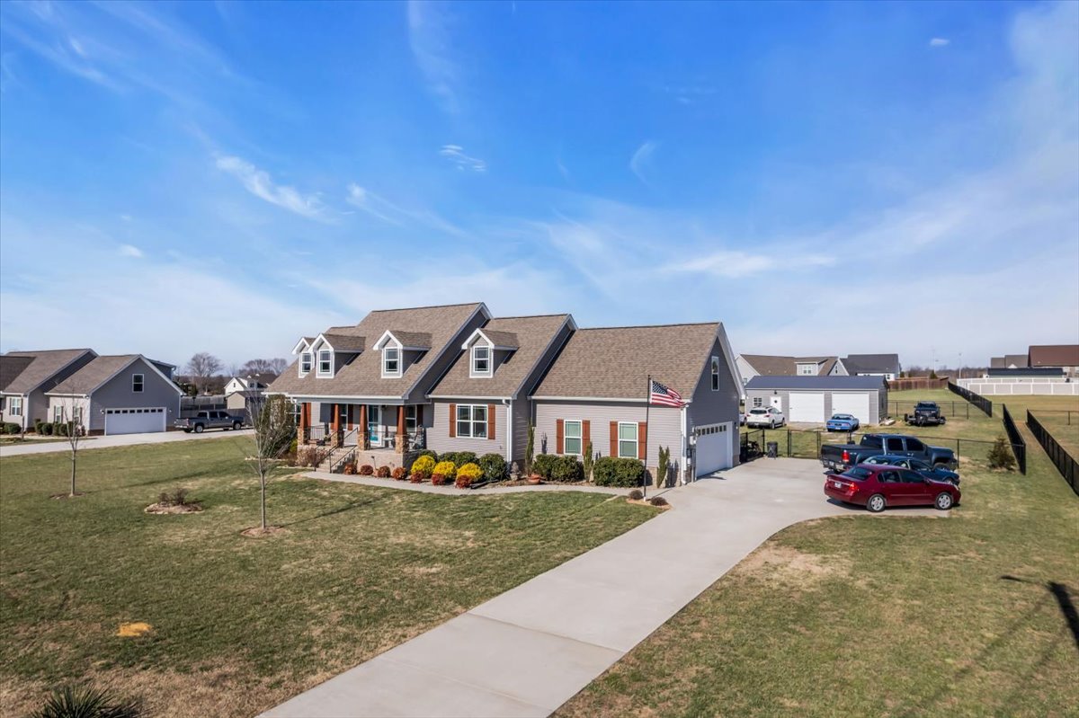 Manchester, Tennessee, 37355, United States, 3 Bedrooms Bedrooms, ,2 BathroomsBathrooms,Residential,For Sale,2007500