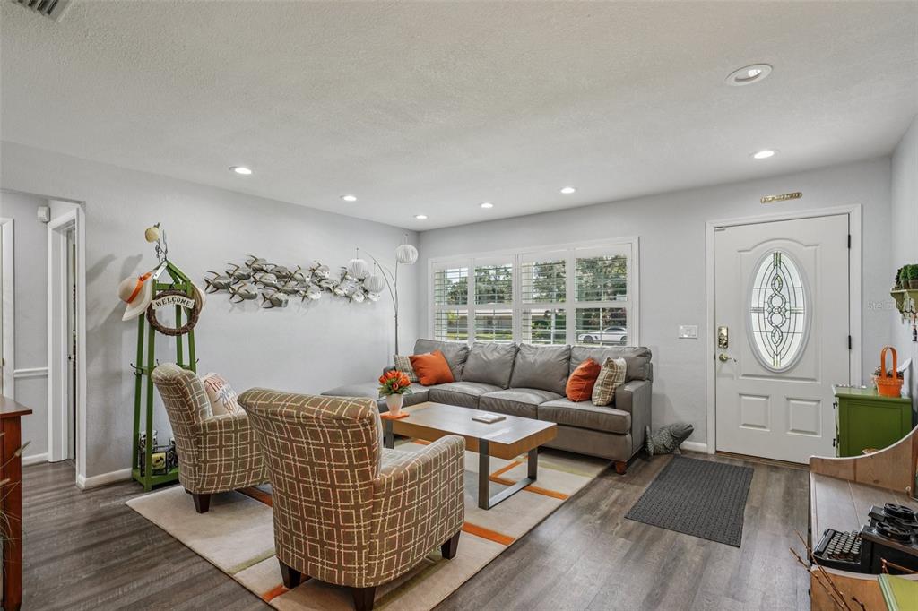 Largo, Florida, 33770, United States, 4 Bedrooms Bedrooms, ,2 BathroomsBathrooms,Residential,For Sale,1963709