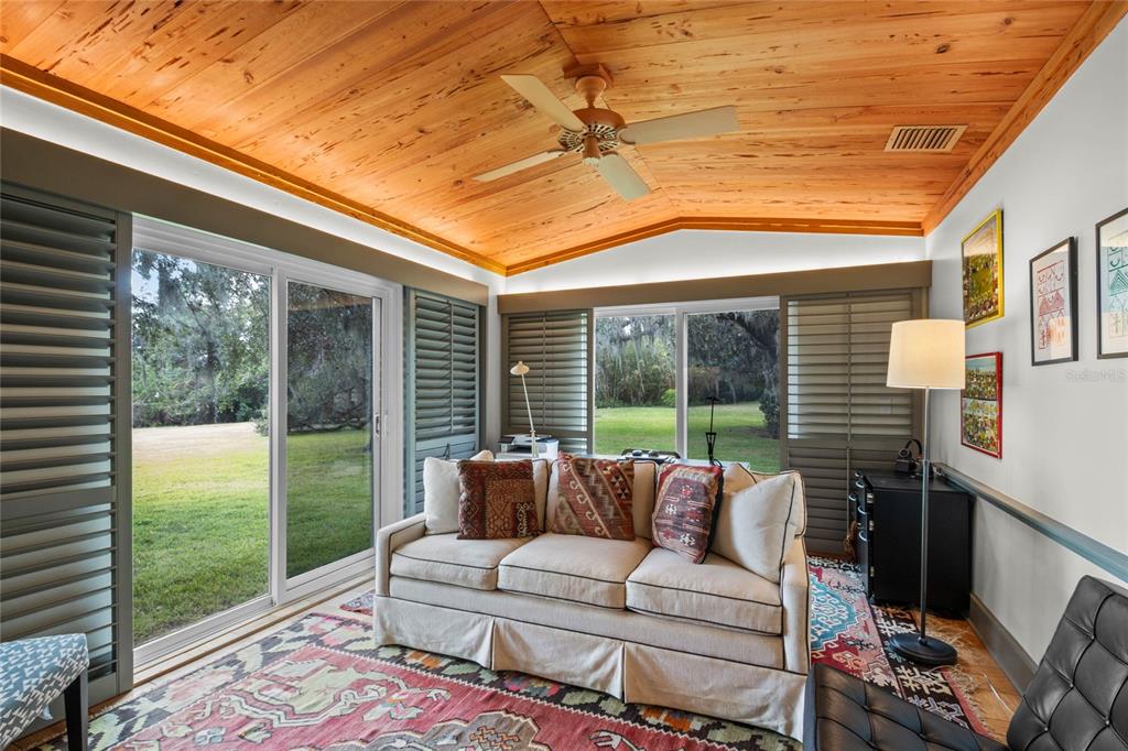 Lake Wales, Florida, 33853, United States, 3 Bedrooms Bedrooms, ,3 BathroomsBathrooms,Residential,For Sale,1972493