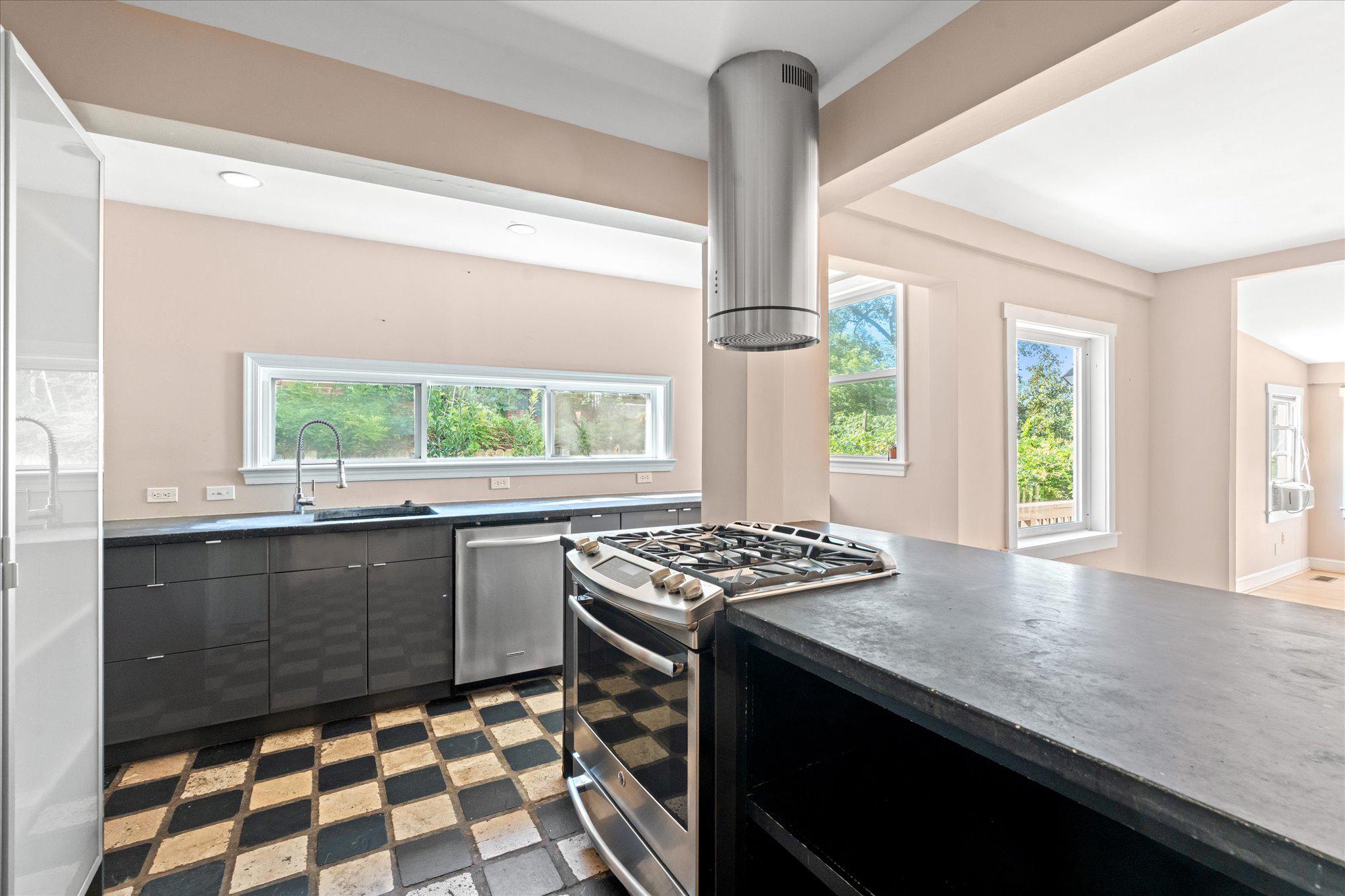  4718 Reservoir Road NW, Washington, DC, 20007 - 物件實景