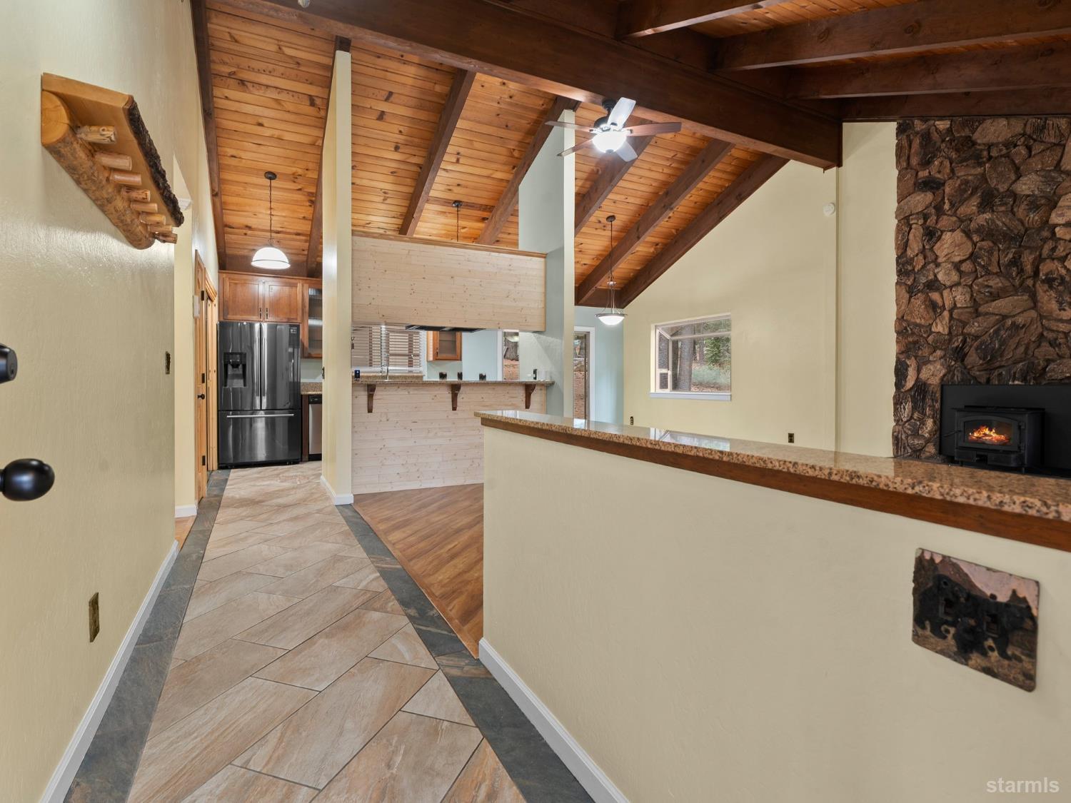 South Lake Tahoe, California, 96150, United States, 3 Bedrooms Bedrooms, ,2 BathroomsBathrooms,Residential,For Sale,1969986