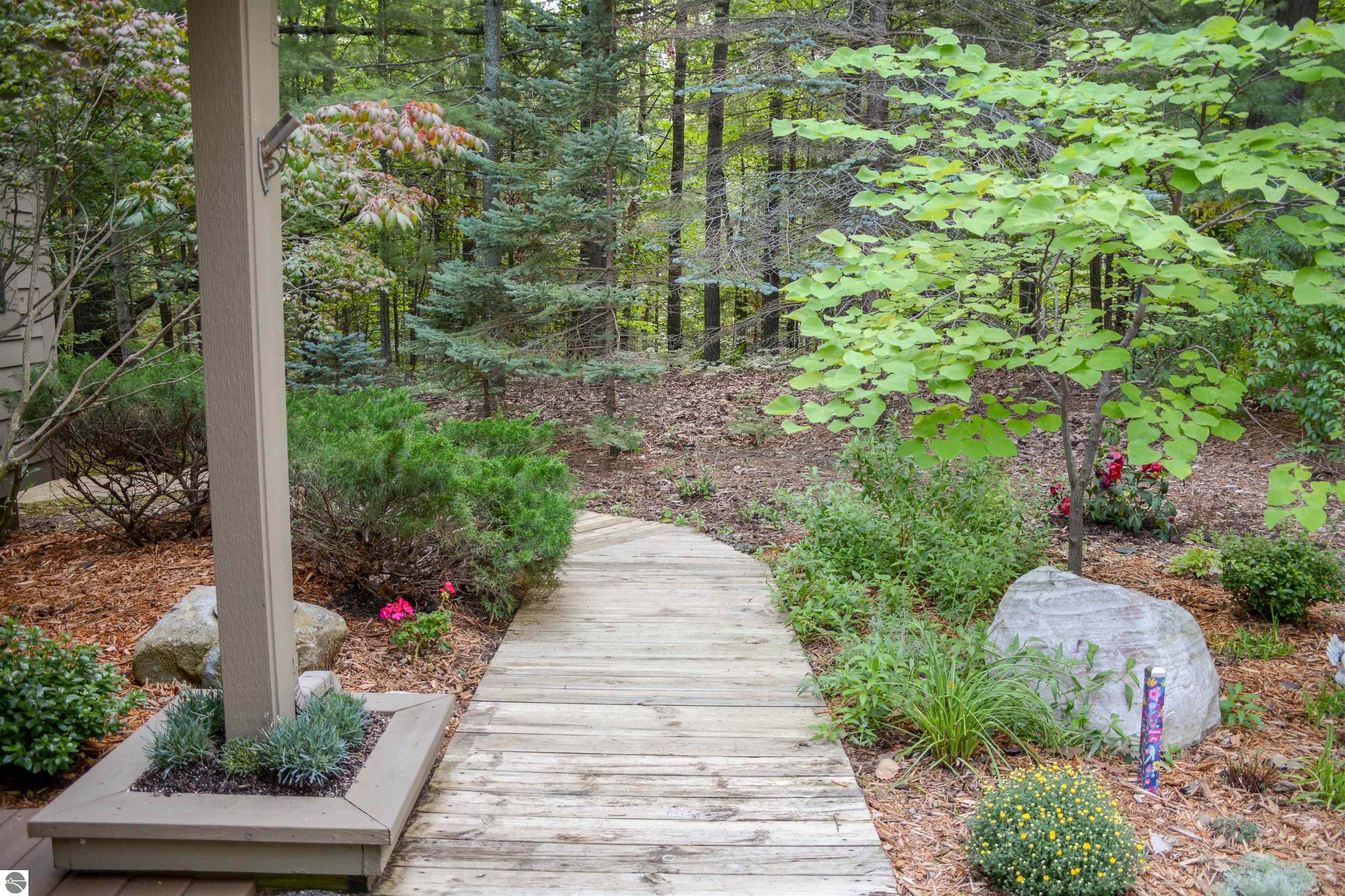 Traverse City, Michigan, 49686, United States, 3 Bedrooms Bedrooms, ,3 BathroomsBathrooms,Residential,For Sale,1942277