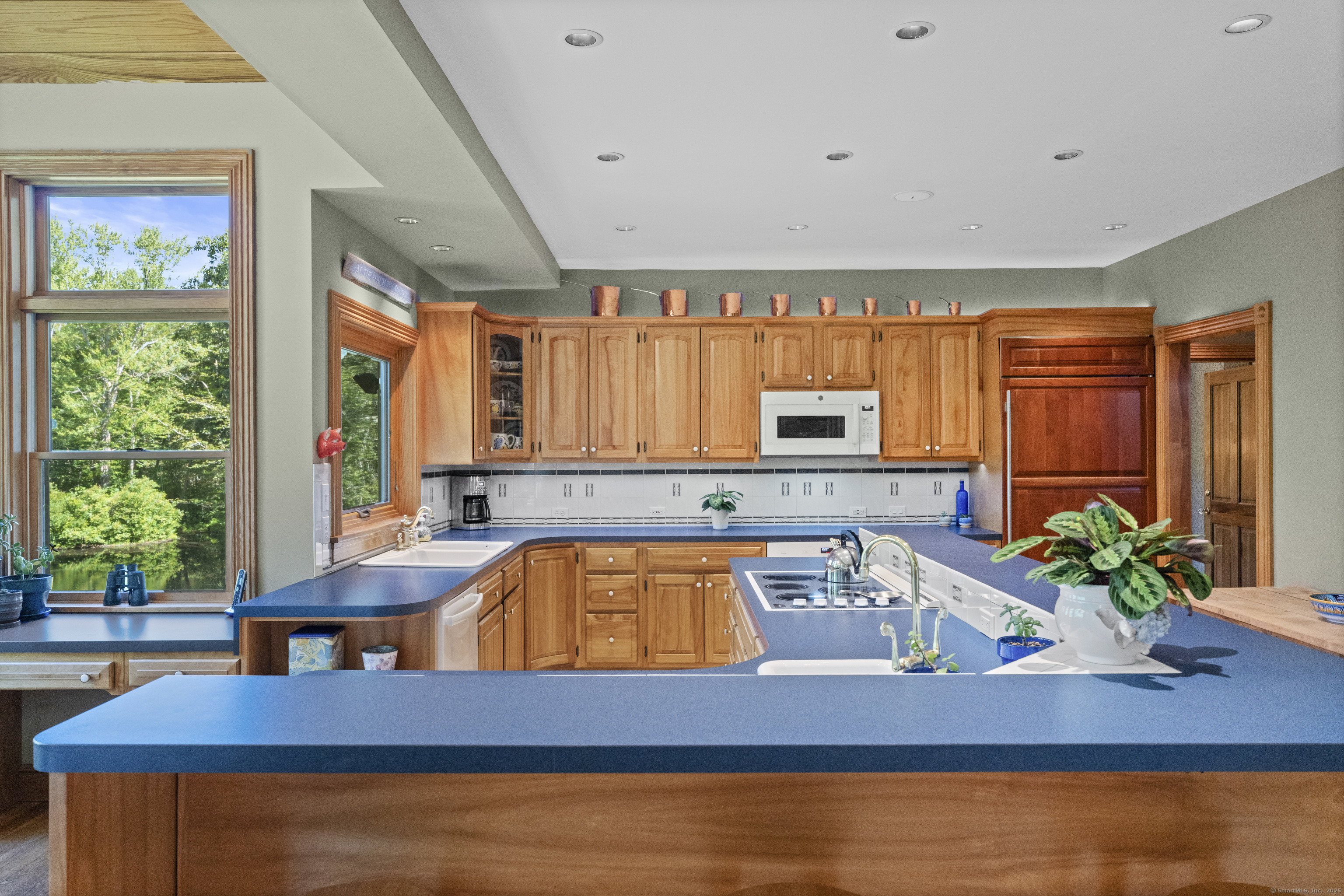 Salem, Connecticut, 06420, United States, 4 Bedrooms Bedrooms, ,3 BathroomsBathrooms,Residential,For Sale,1901862
